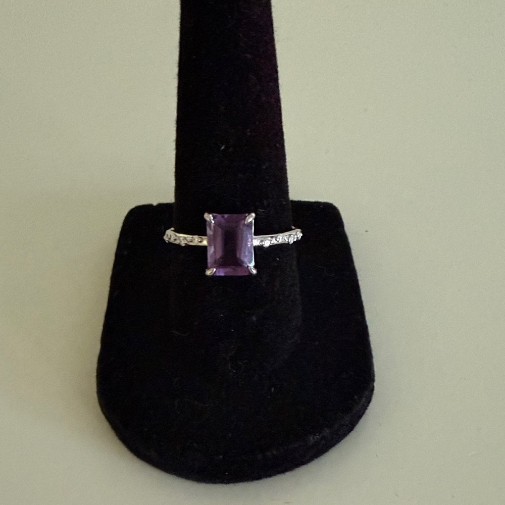 Elegant Purple Gemstone Silver Ring
